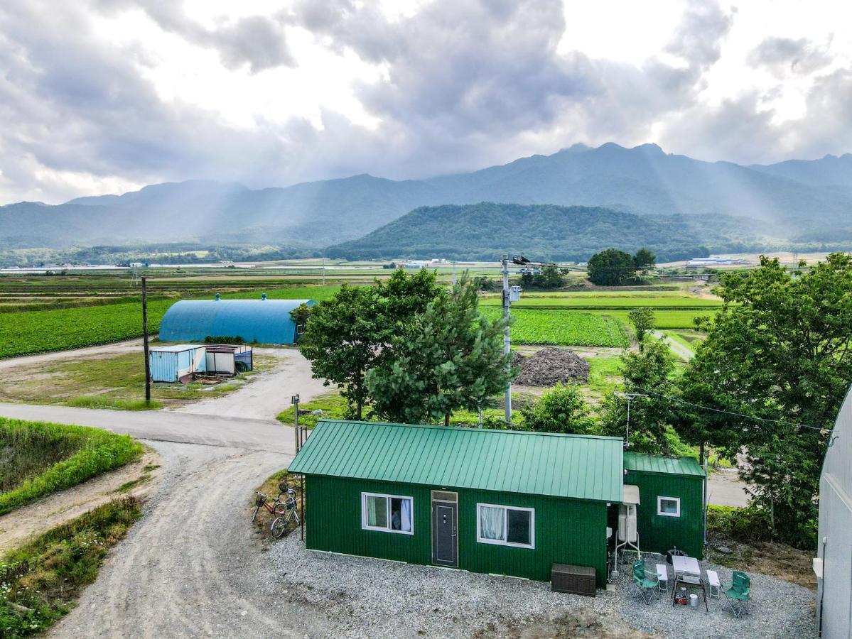 Furano Log House Farm Resort Exterior photo