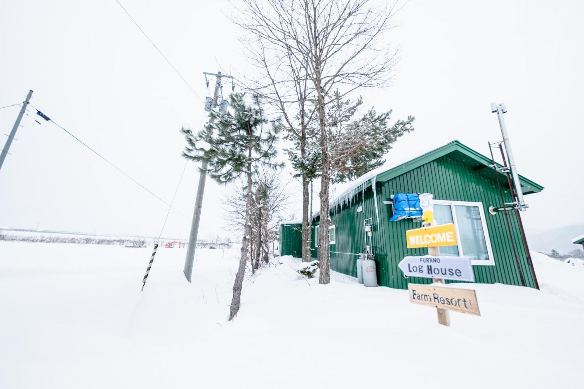 Furano Log House Farm Resort Exterior photo