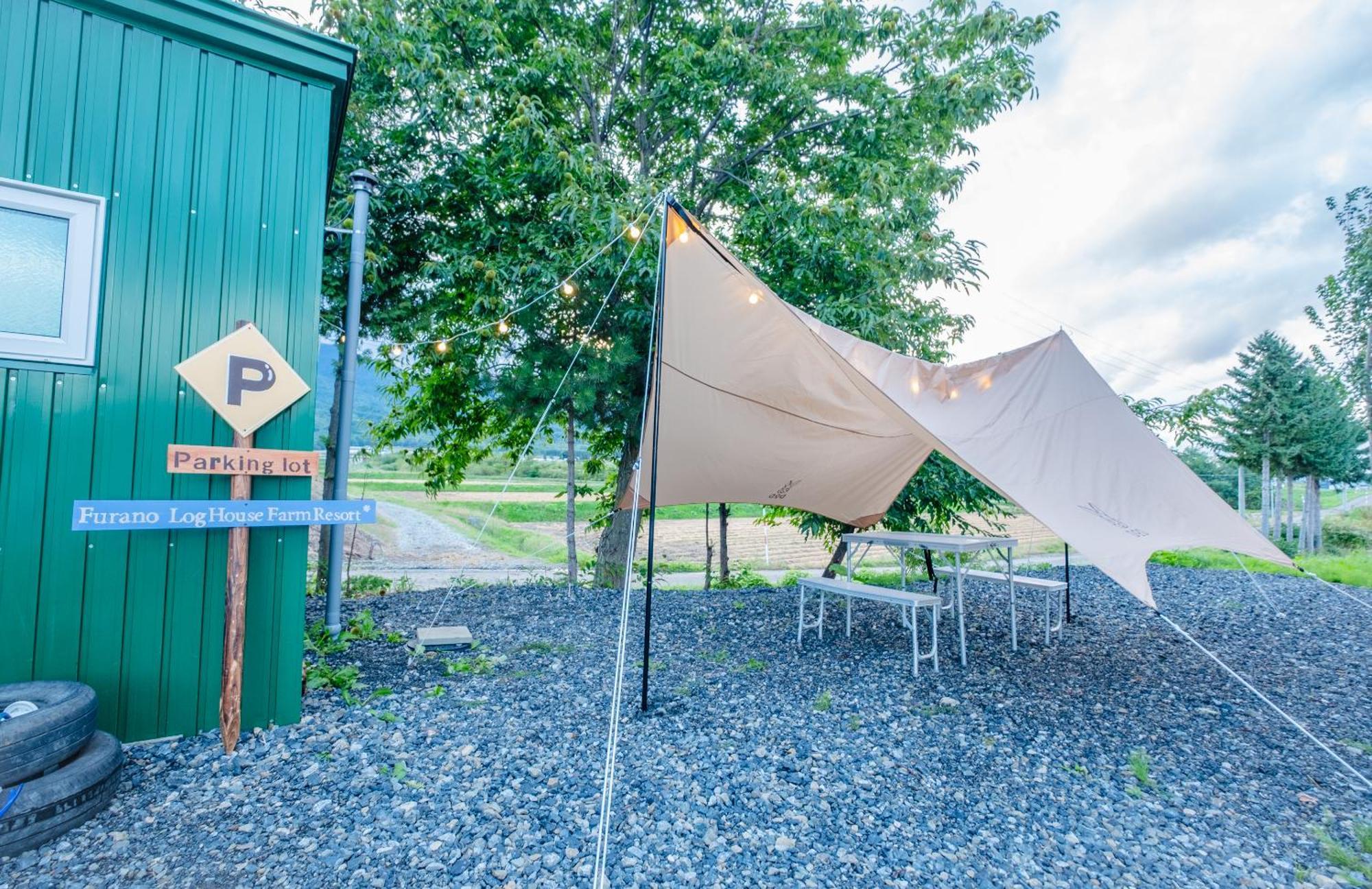 Furano Log House Farm Resort Exterior photo